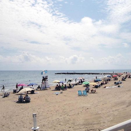 2 Bedroom Cozy Apartment In Torrevieja Eksteriør bilde
